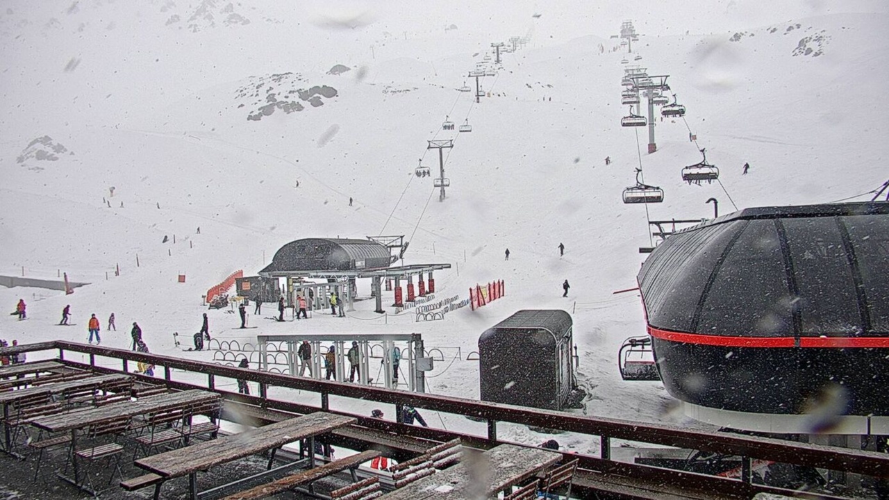 Base Area webcam