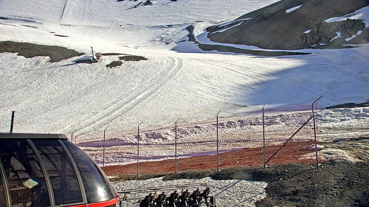 Base Area Cam 2